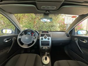 Renault Megane CABRIO 1.6 111CV  - Foto 8