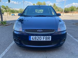 Ford Fiesta 1.4 80CV  - Foto 5