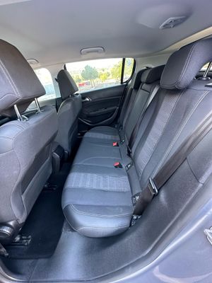 Peugeot 308 130CV 1.2  - Foto 8