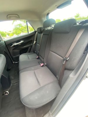 Toyota Auris 1.4  - Foto 8