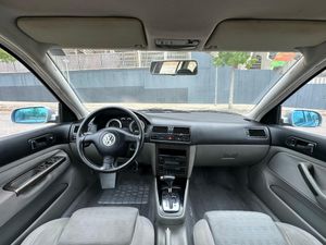 Volkswagen Golf 1.8  - Foto 5