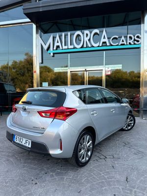 Toyota Auris 1.8  - Foto 4