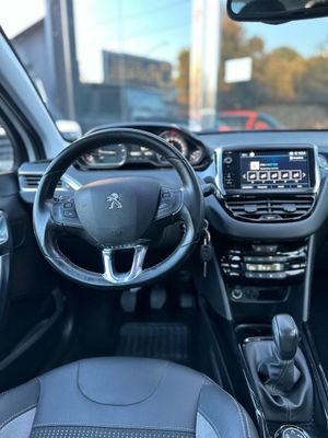 Peugeot 2008 1.2  - Foto 5