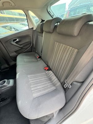 Volkswagen Polo 75CV  - Foto 6