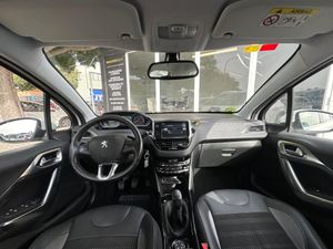 Peugeot 2008 1.2  - Foto 5