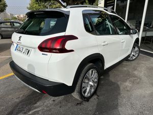 Peugeot 2008 1.2  - Foto 3