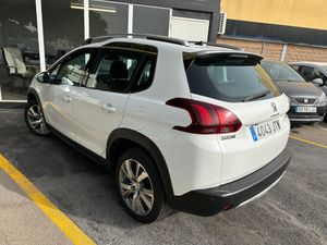 Peugeot 2008 1.2  - Foto 4