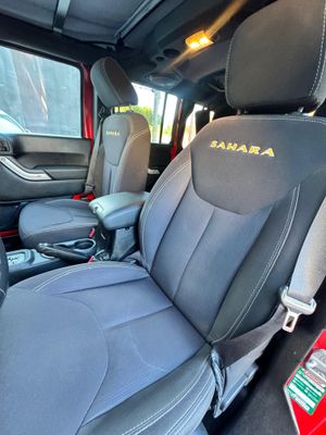 Jeep Wrangler Sahara  - Foto 6