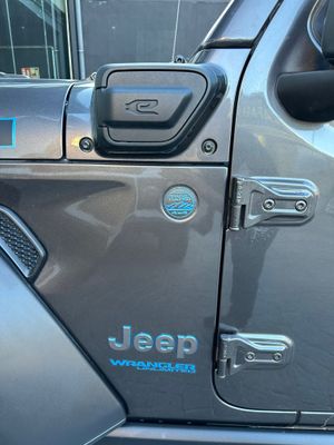 Jeep Wrangler UNLIMITED RUBICÓN 4XE  - Foto 4
