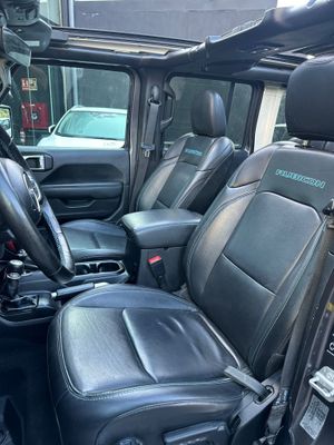 Jeep Wrangler UNLIMITED RUBICÓN 4XE  - Foto 8