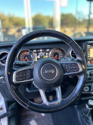 Jeep Wrangler SAHARA  - Foto 7