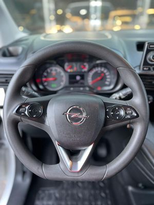 Opel Combo Cargo 1.5  - Foto 8