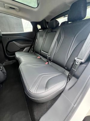 Ford Mustang Mach-E Eléctrico - Foto 11