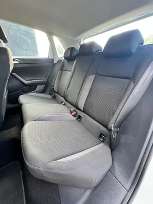 Volkswagen Polo 1.0 - Foto 9