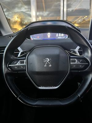 Peugeot 5008 1.2 - Foto 11