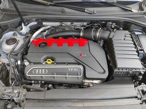Audi Q3 RS 2.5 TFSI quattro - Foto 17