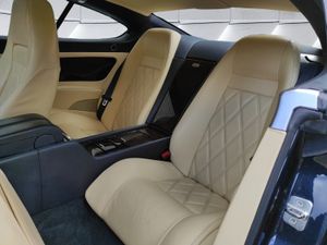 Bentley Continental GT 6 .0 W12 - Foto 15