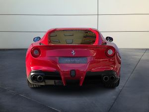 Ferrari F12 Berlinetta  - Foto 8