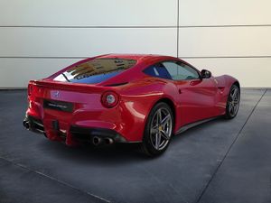 Ferrari F12 Berlinetta  - Foto 9