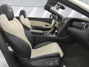 Bentley Continental GT GT V8 S Convertible - Foto 14