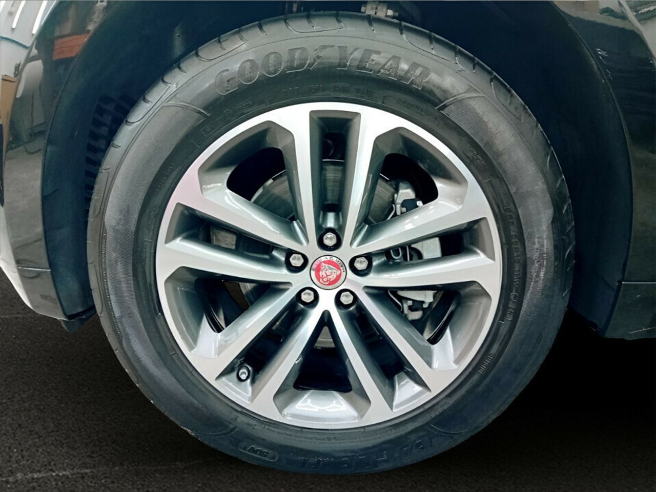 Jaguar F-Pace 2.0L i4D 132kW R-Sport Auto 180CV - Foto 15