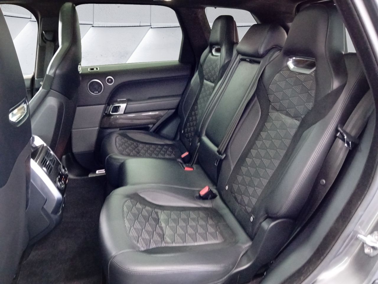 Land-Rover Range Rover Sport 5.0 V8 S/C 423kW (575CV) SVR - Foto 14