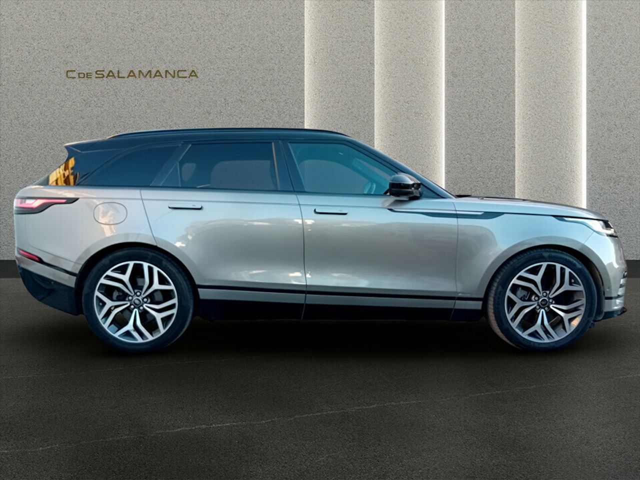 Land-Rover Range Rover Velar 3.0D D300 R-Dynamic SE 4WD Auto - Foto 8