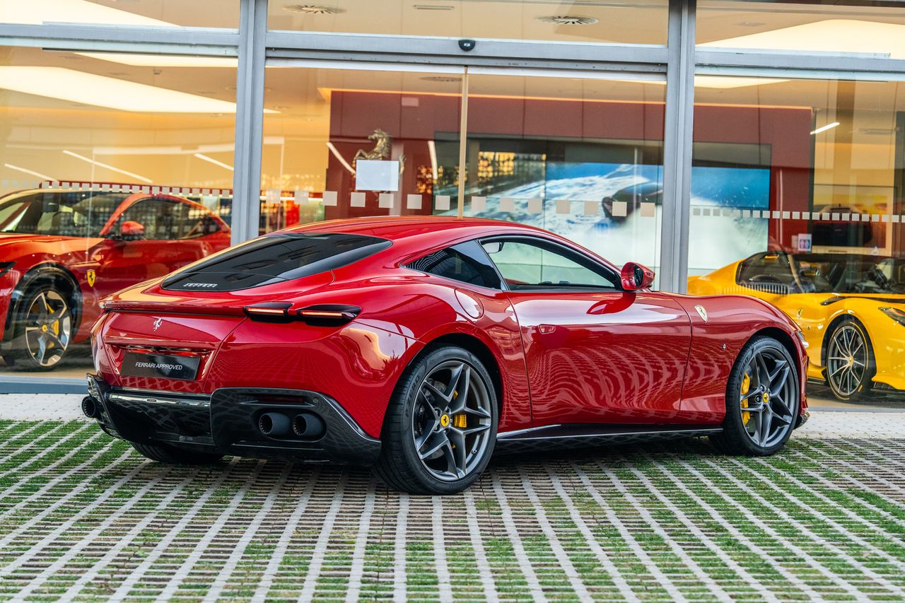 Ferrari Roma Coupé  - Foto 3