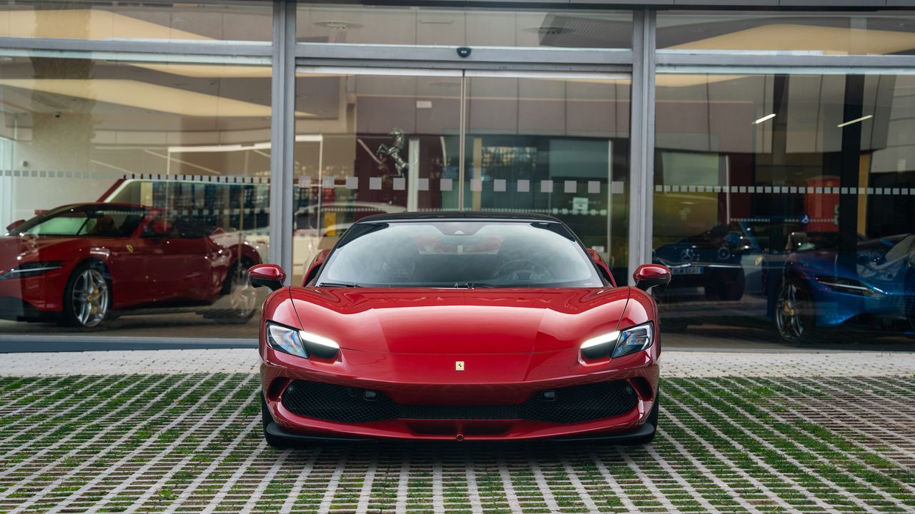 Ferrari 296 GTB - Foto 3