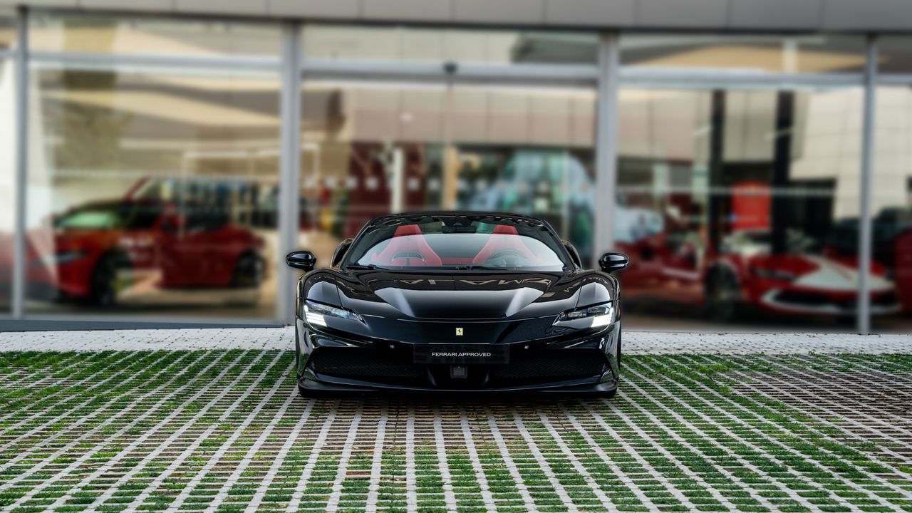 Ferrari SF90 SPIDER - Foto 3