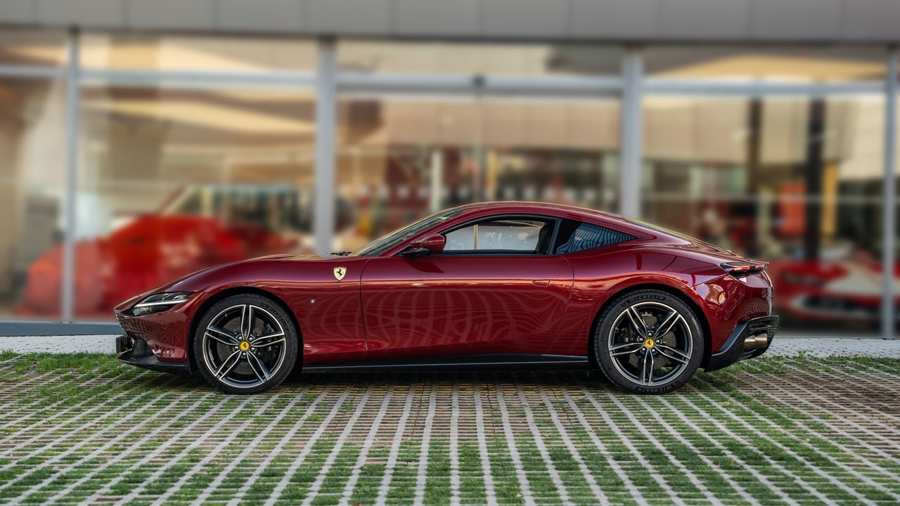 Ferrari Roma Coupé - Foto 3
