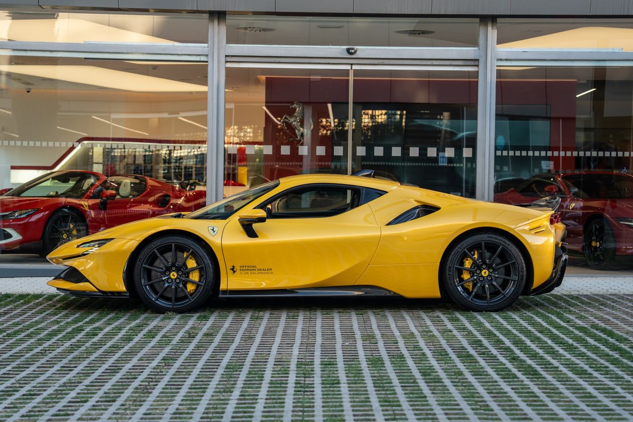 Ferrari SF90 Stradale Asetto Fiorano - Foto 3