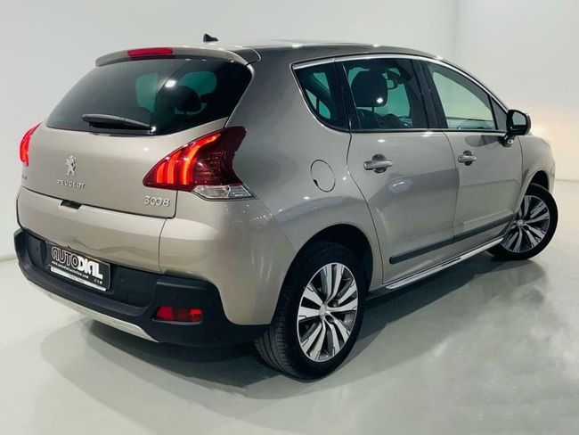 Peugeot 3008 1.6BLUEHDI 120 HP ALLURE S&S  - Foto 6