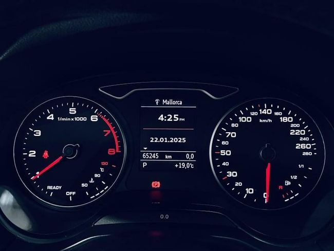 Audi Q2 Design 30 TFSI 85kW (116CV) S tronic  - Foto 12