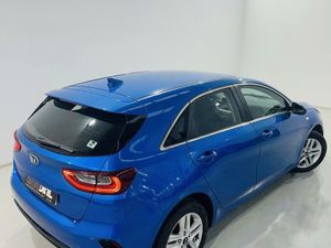 Kia Ceed 1.6 MHEV iMT 100kW (136CV) Drive  - Foto 6