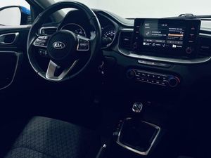 Kia Ceed 1.6 MHEV iMT 100kW (136CV) Drive  - Foto 3
