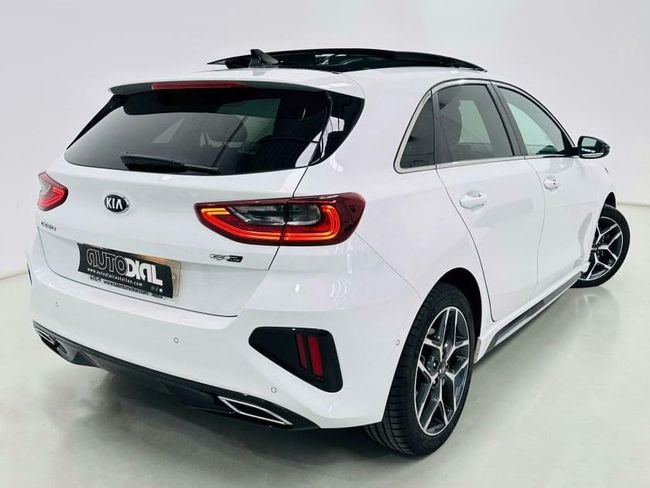 Kia Ceed 1.6 CRDi 100kW (136CV) GT Line  - Foto 7
