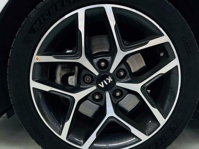 Kia Ceed 1.6 CRDi 100kW (136CV) GT Line  - Foto 10