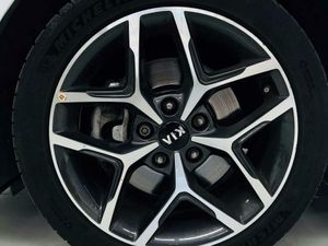 Kia Ceed 1.6 CRDi 100kW (136CV) GT Line  - Foto 10