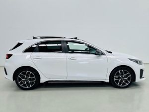 Kia Ceed 1.6 CRDi 100kW (136CV) GT Line  - Foto 2