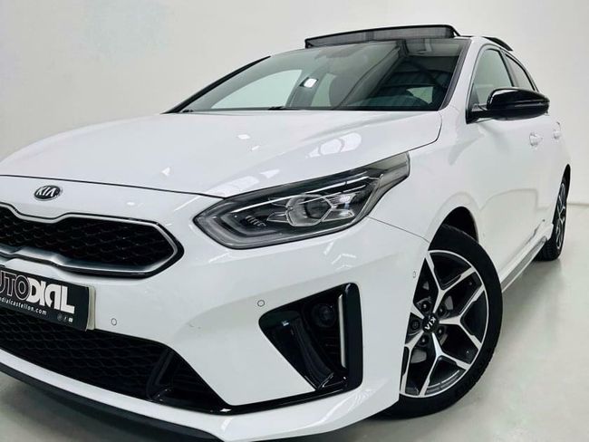 Kia Ceed 1.6 CRDi 100kW (136CV) GT Line  - Foto 6