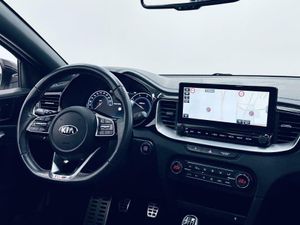 Kia Ceed 1.6 CRDi 100kW (136CV) GT Line  - Foto 3