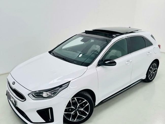 Kia Ceed 1.6 CRDi 100kW (136CV) GT Line  - Foto 5