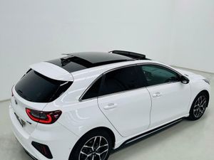 Kia Ceed 1.6 CRDi 100kW (136CV) GT Line  - Foto 8