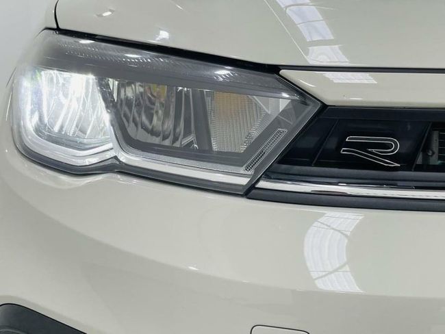 Volkswagen Polo R LINE  - Foto 8