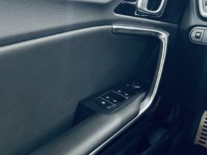 Kia Ceed 1.4 T-GDi 103kW (140CV) GT Line  - Foto 16