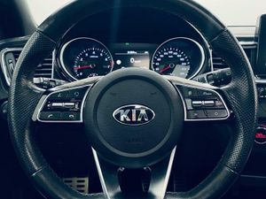 Kia Ceed 1.4 T-GDi 103kW (140CV) GT Line  - Foto 10