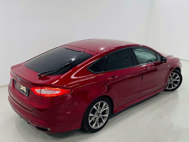 Ford Mondeo 2.0 EcoBoost 177kW PowerShift ST-Line  - Foto 9
