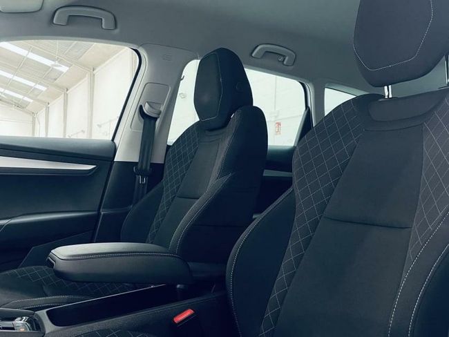 Skoda Karoq 1.5 TSI 110kW (150CV) DSG ACT Ambition  - Foto 17