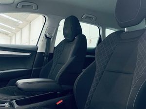 Skoda Karoq 1.5 TSI 110kW (150CV) DSG ACT Ambition  - Foto 17